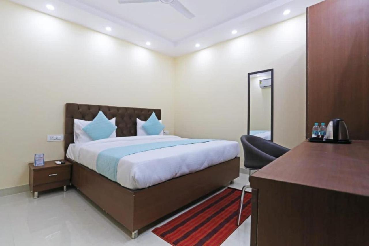Hotel Mannat Bhera Enclave 新德里 外观 照片