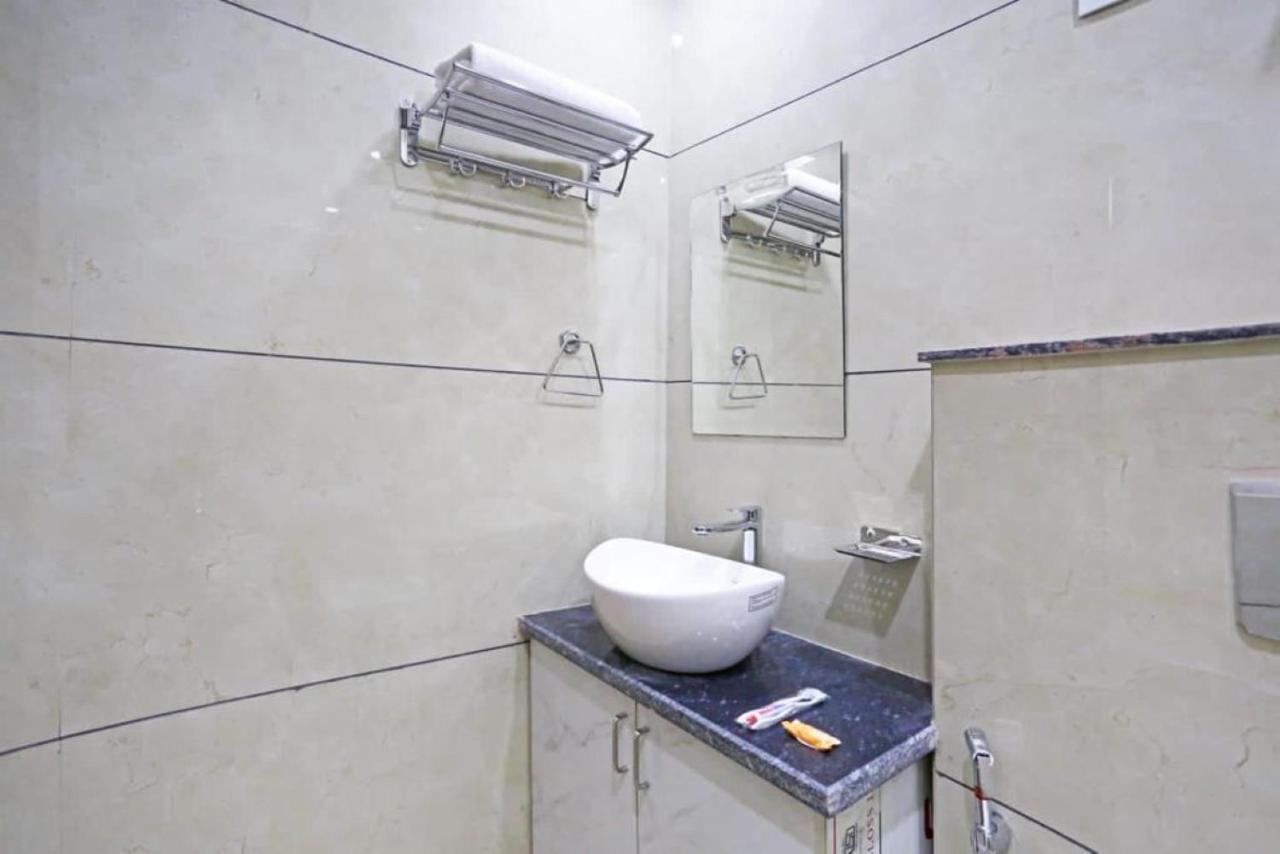 Hotel Mannat Bhera Enclave 新德里 外观 照片