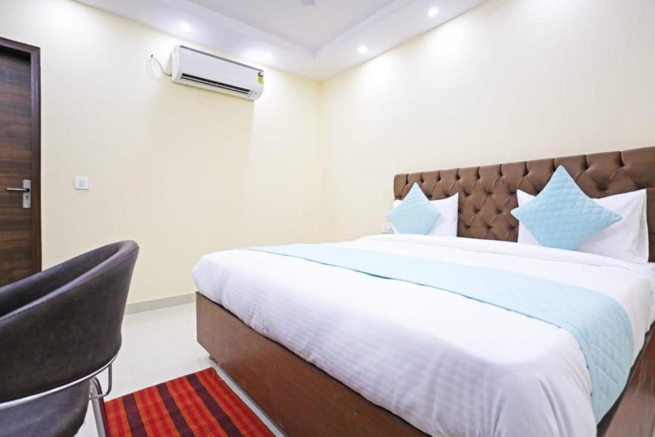 Hotel Mannat Bhera Enclave 新德里 外观 照片